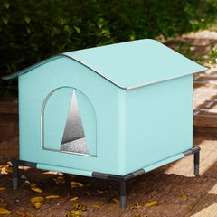 Safe outdoor shelter for feral cats protecting from rain and wind