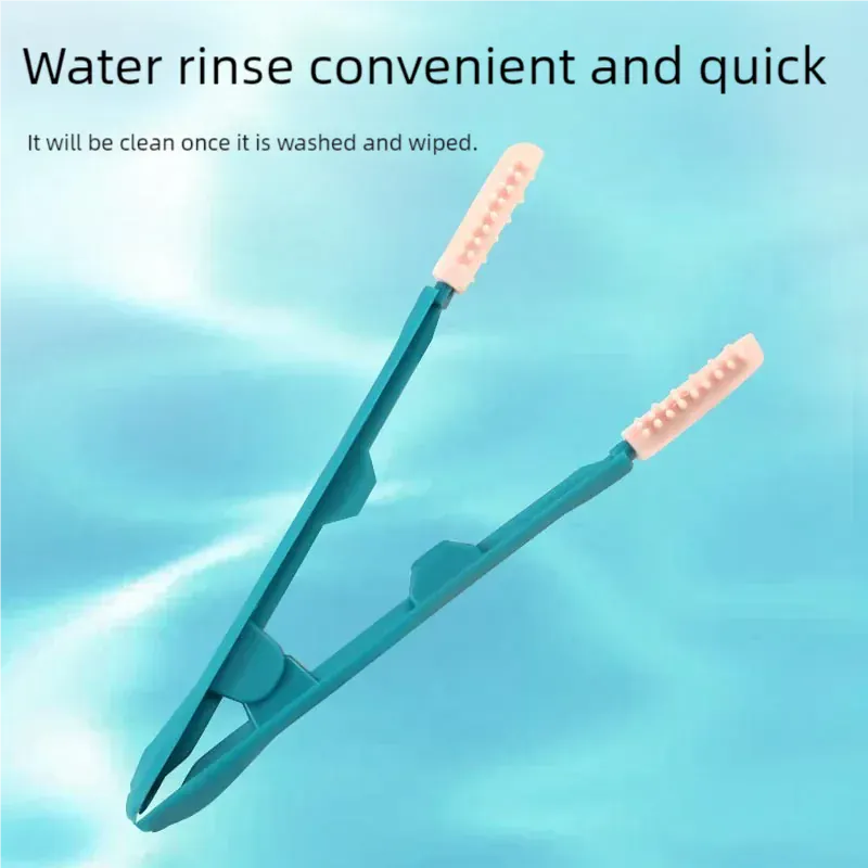 cat eye brush, cat grooming brush, whisker cleaning, pet grooming essentials, silicone cat brush, small dog grooming, Namshira pet care
