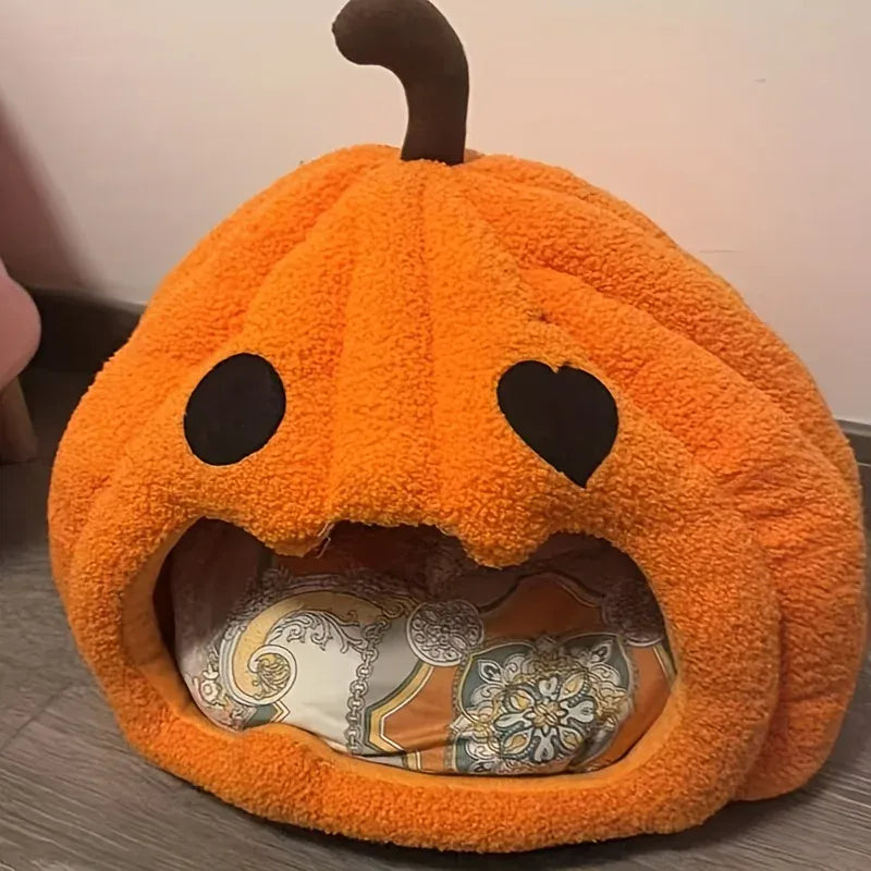 Christmas Pumpkin Pet Bed – Warm Winter Cat & Dog House with Removable Cushion