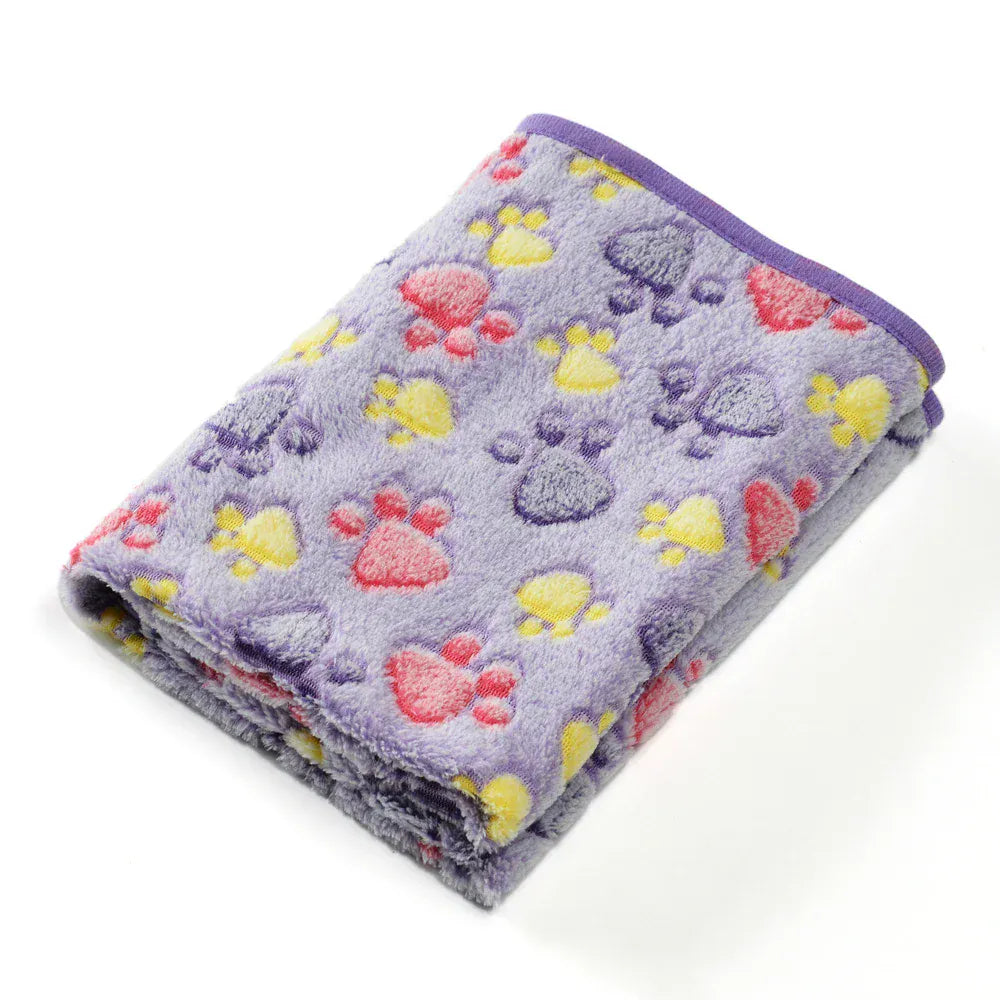 Winter Pet Blanket with Paw Print - Cozy Thicken Fleece Mat for Cats & Dogs
