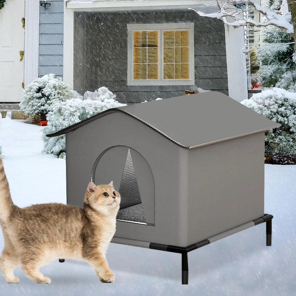 Waterproof outdoor cat shelter for stray cats in cold weather